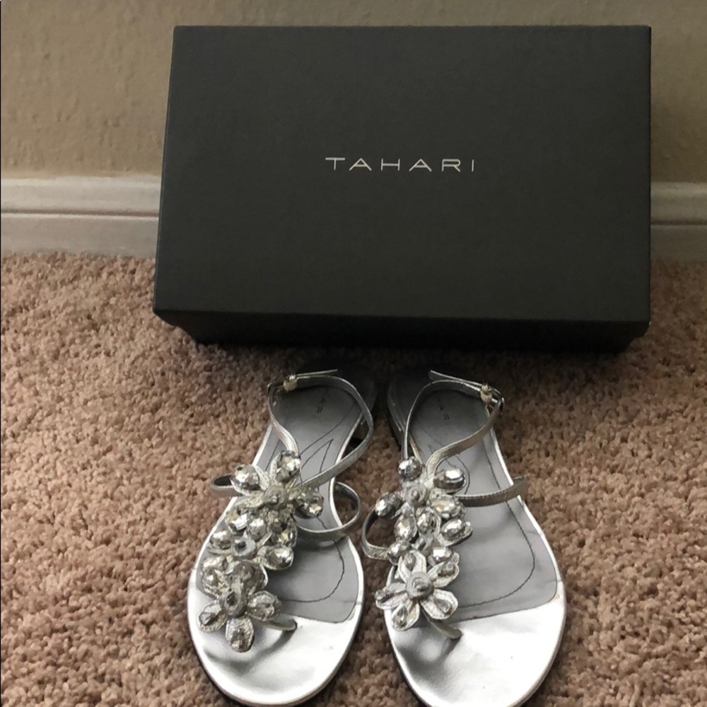 Tahari sandal